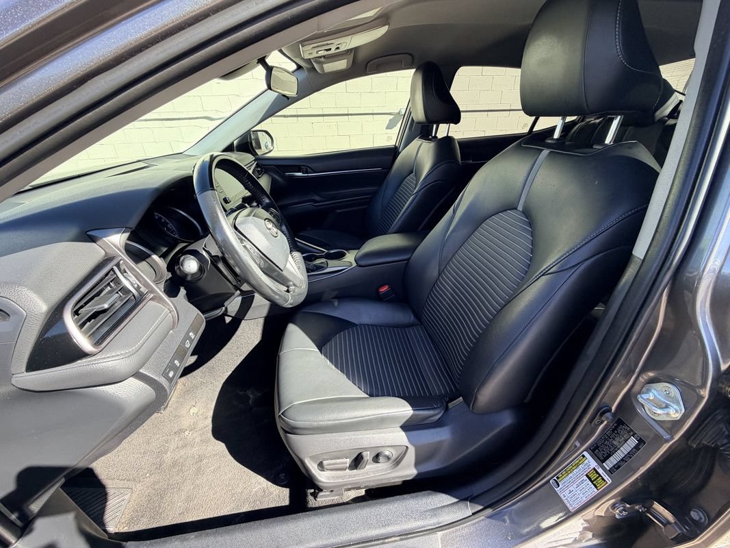Used 2021 Toyota Camry SE FWD image 10