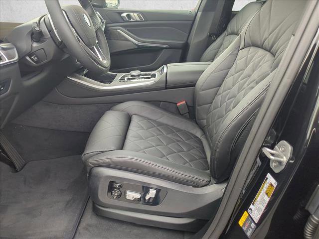 New 2026 BMW X5 xDrive50e w/ Climate Comfort Package image 4