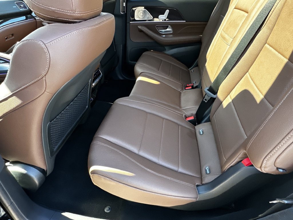 Certified 2025 Mercedes-Benz GLS 450 4MATIC w/ AMG Line Exterior image 25