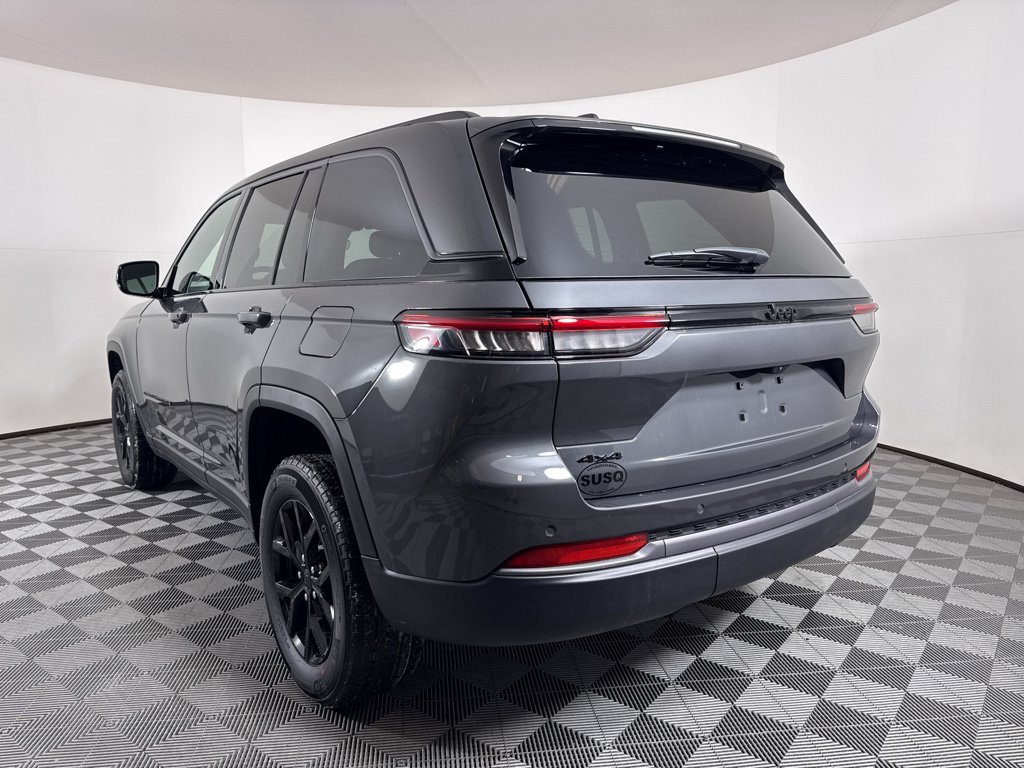 New 2026 Jeep Grand Cherokee Altitude AWD/4WD image 21