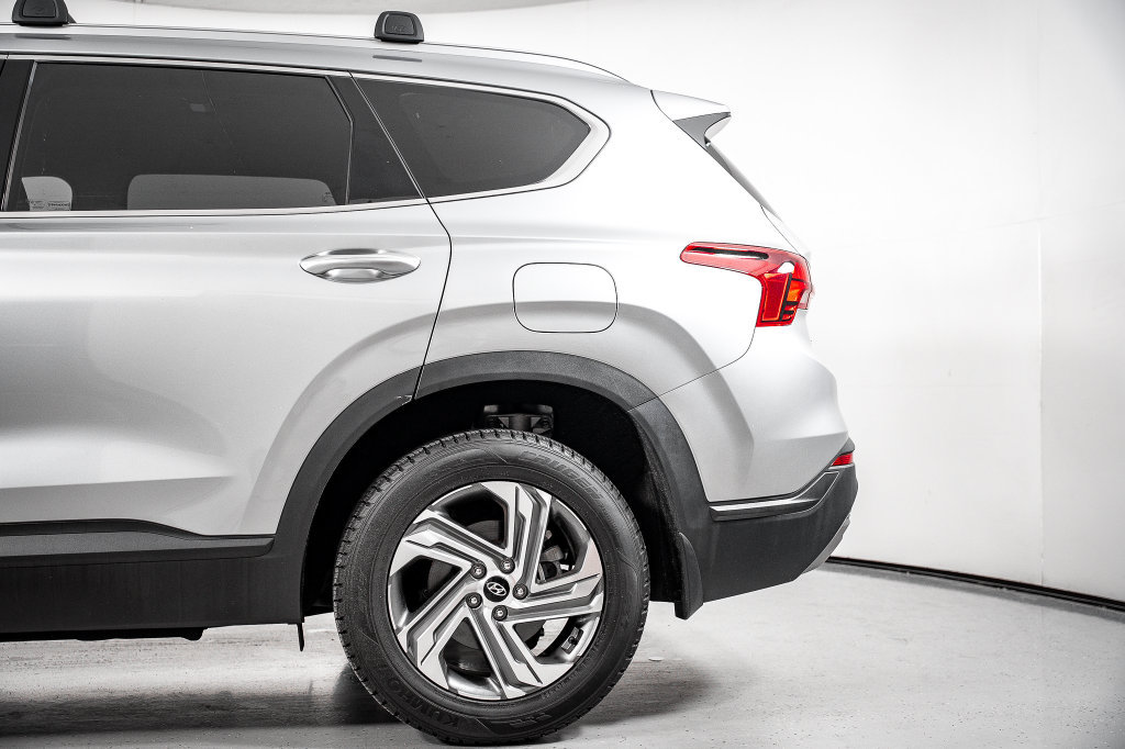 Certified 2023 Hyundai Santa Fe SEL FWD image 17