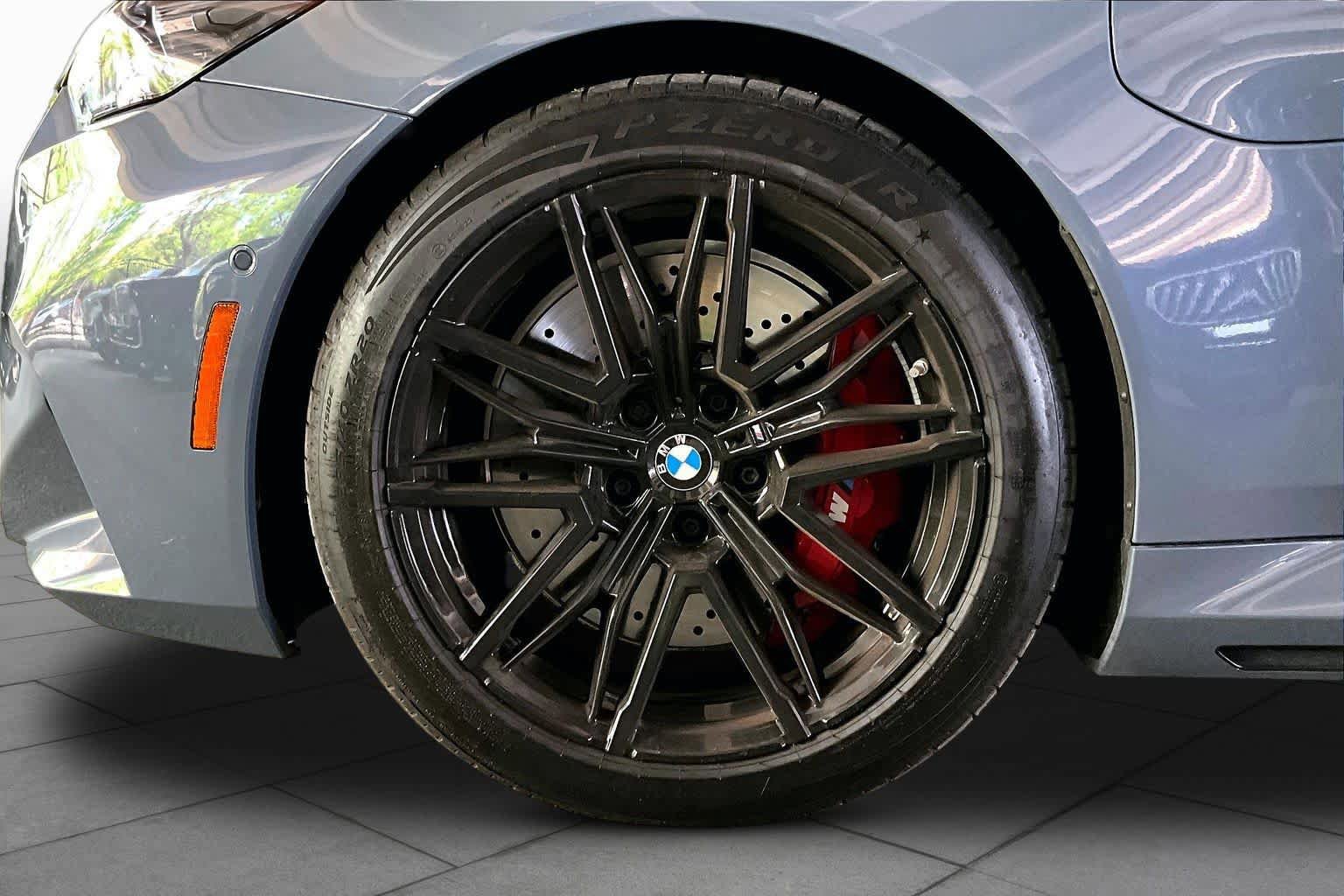 Used 2026 BMW M5 w/ Carbon Package AWD/4WD image 10