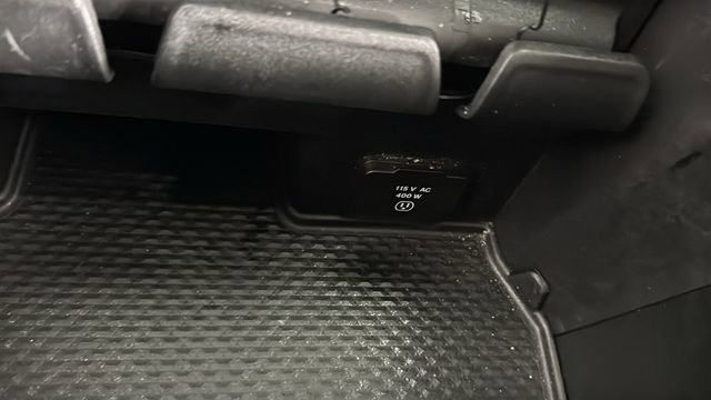 Used 2022 RAM 1500 Laramie w/ Sport Appearance Package image 28