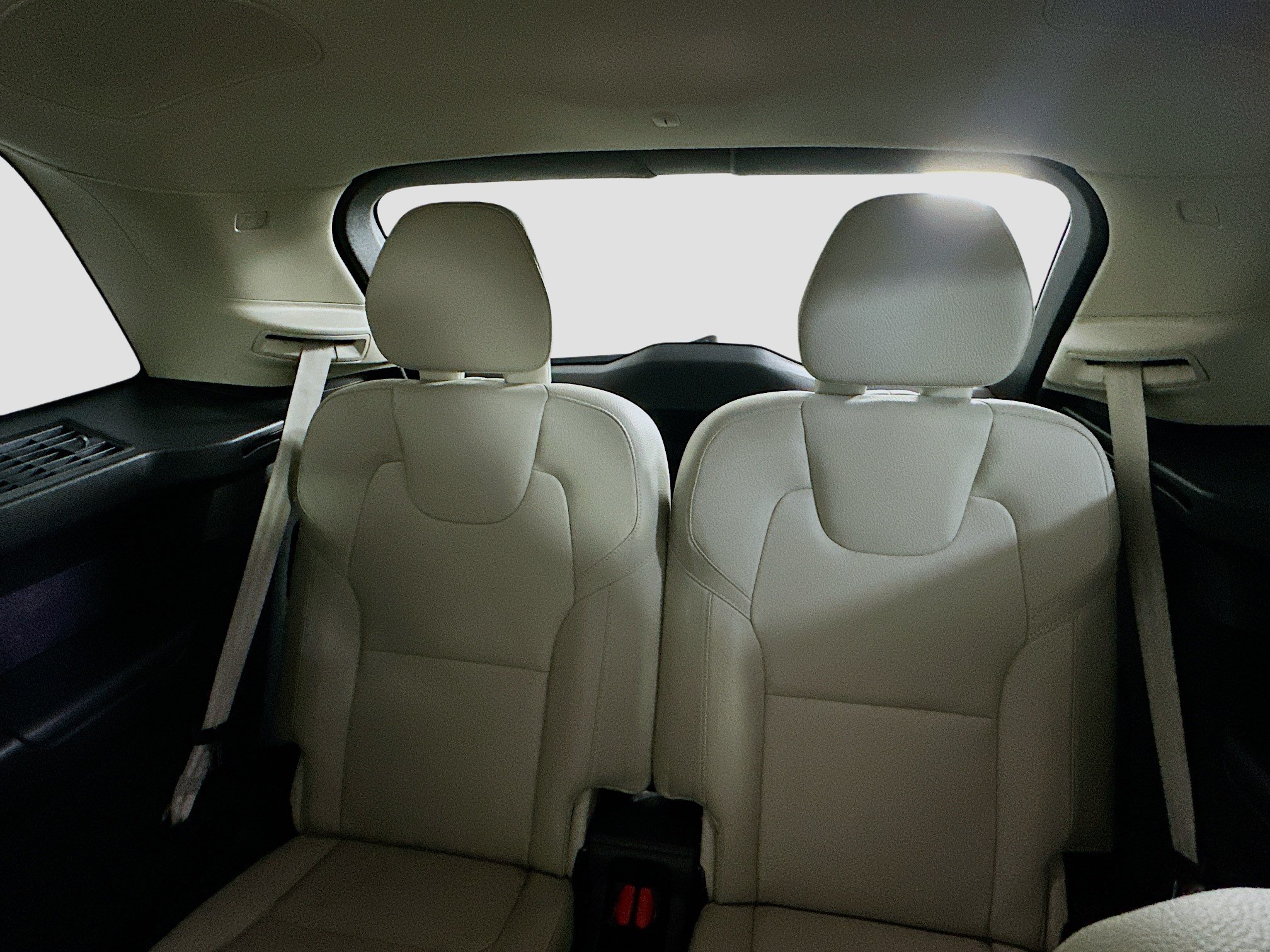 Used 2023 Volvo XC90 B6 Plus w/ Protection Package Premier AWD/4WD image 29
