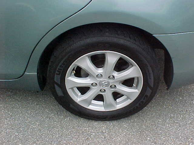 Used 2011 Toyota Camry LE w/ LE Extra-Value Pkg image 7