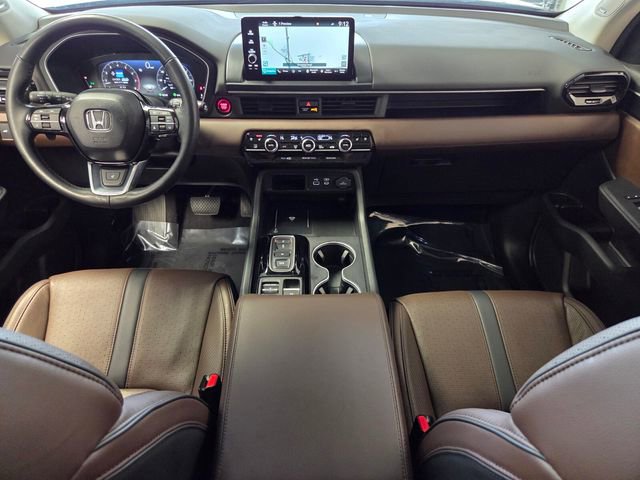 Used 2024 Honda Pilot Elite image 16