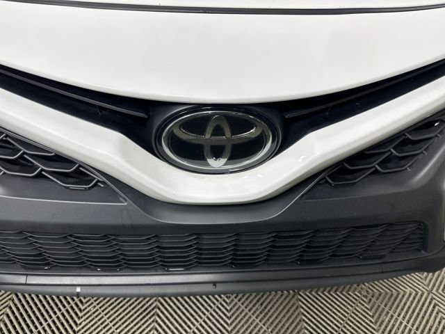 Used 2023 Toyota Camry SE image 9