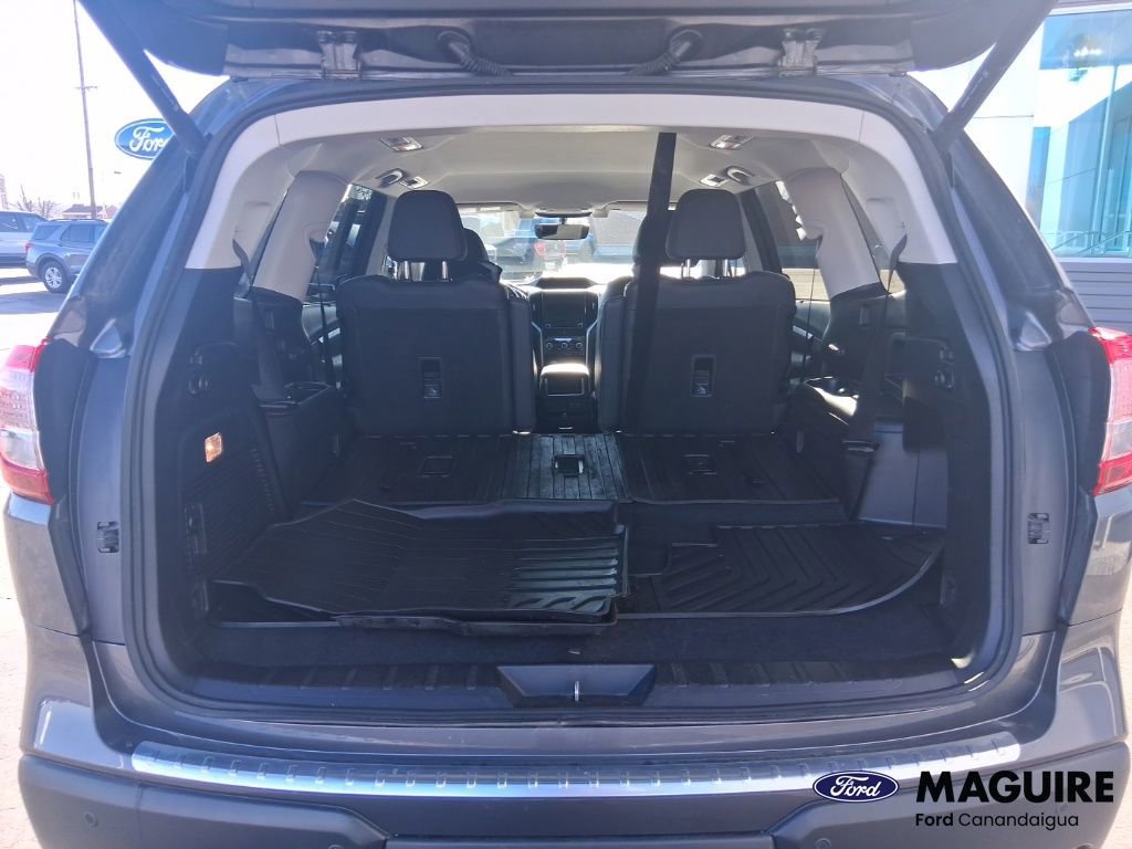 Used 2022 Subaru Ascent Limited image 18
