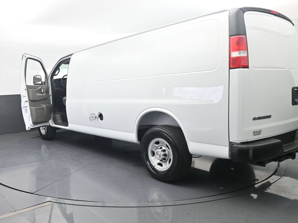 New 2026 Chevrolet Express 2500 Extended w/ Driver Convenience Package RWD image 72