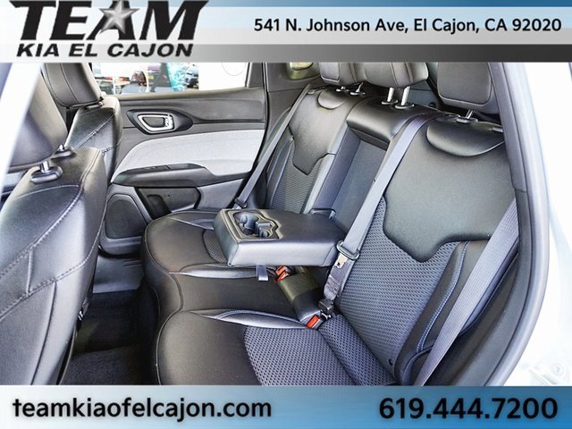 Used 2024 Jeep Compass Latitude image 16