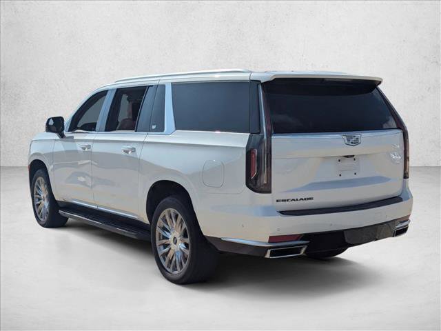 Used 2023 Cadillac Escalade ESV Premium Luxury image 7