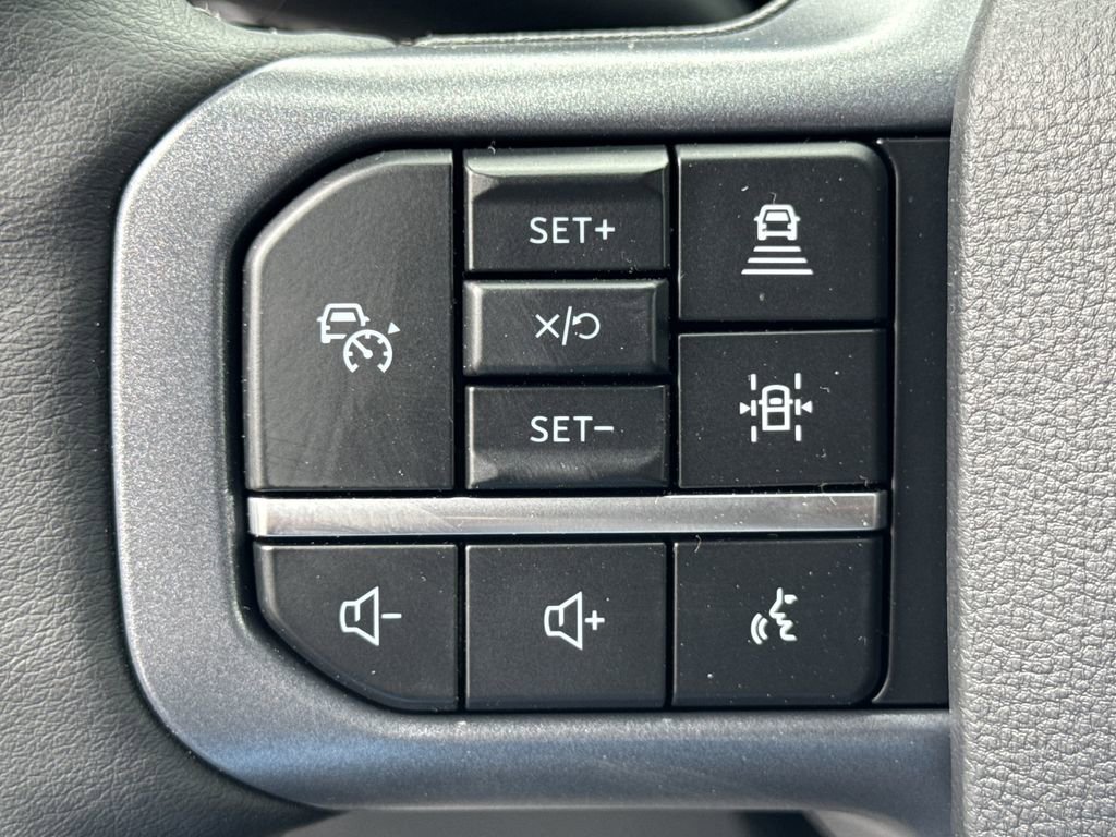 New 2026 Ford F250 Lariat w/ Black Appearance Package image 25