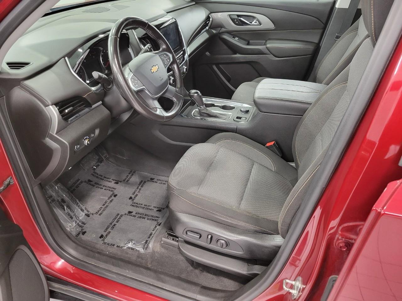 Used 2020 Chevrolet Traverse LT w/ LPO, Floor Liner Package AWD/4WD image 10