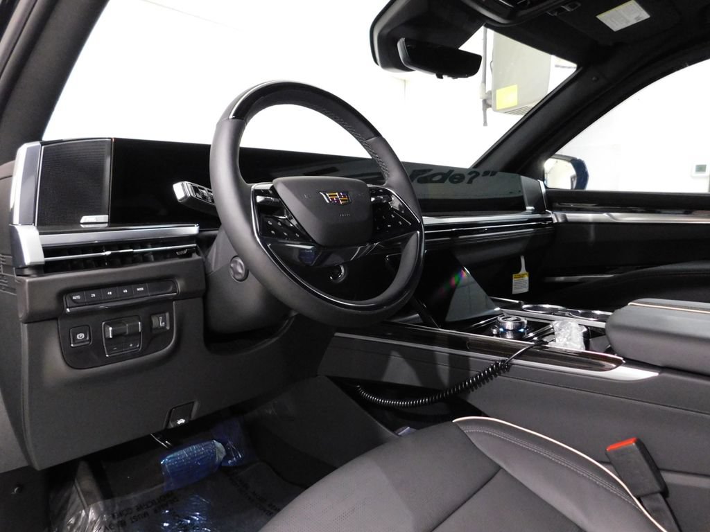 Used 2026 Cadillac Escalade ESV Luxury AWD/4WD image 30