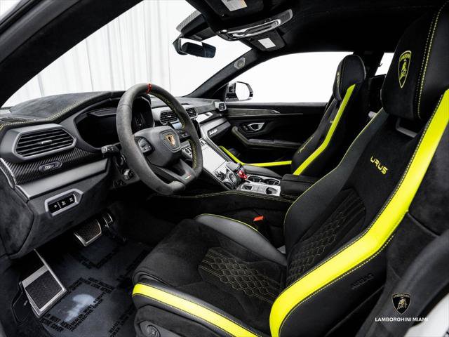 Used 2024 Lamborghini Urus Performante AWD/4WD image 33