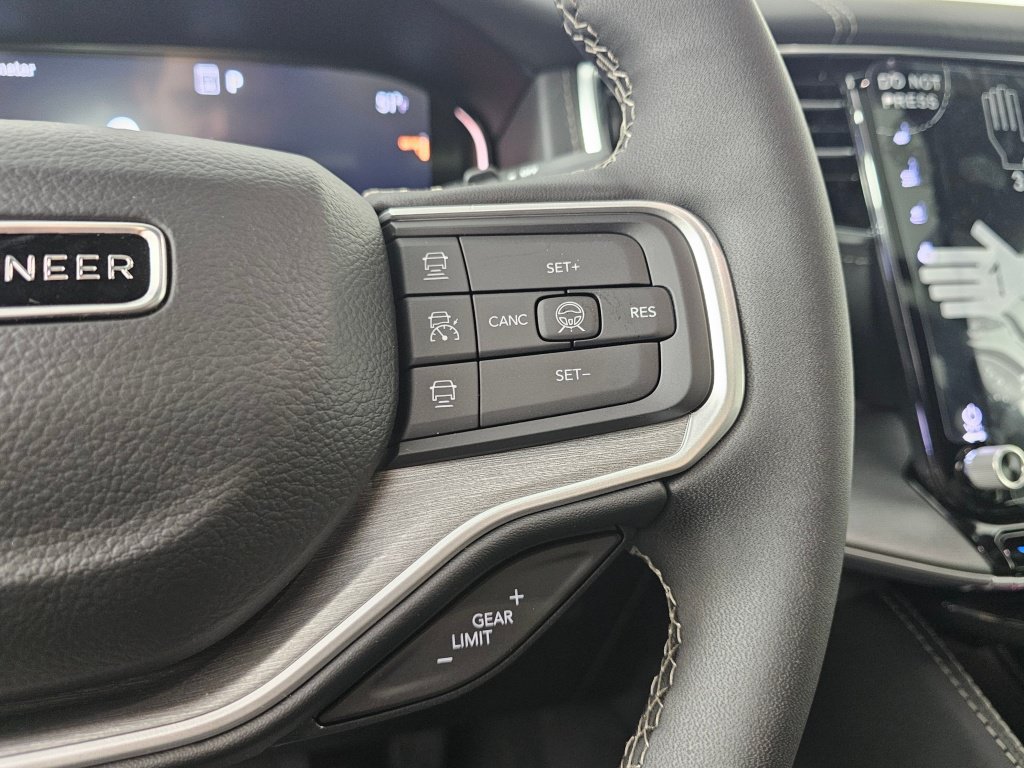 New 2026 Jeep Grand Wagoneer Limited AWD/4WD image 25