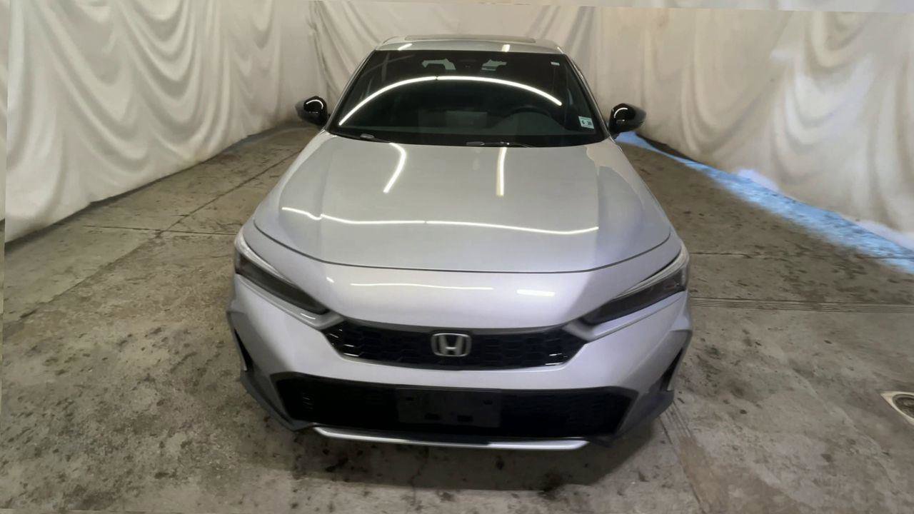 Certified 2025 Honda Civic Sport Touring image 3