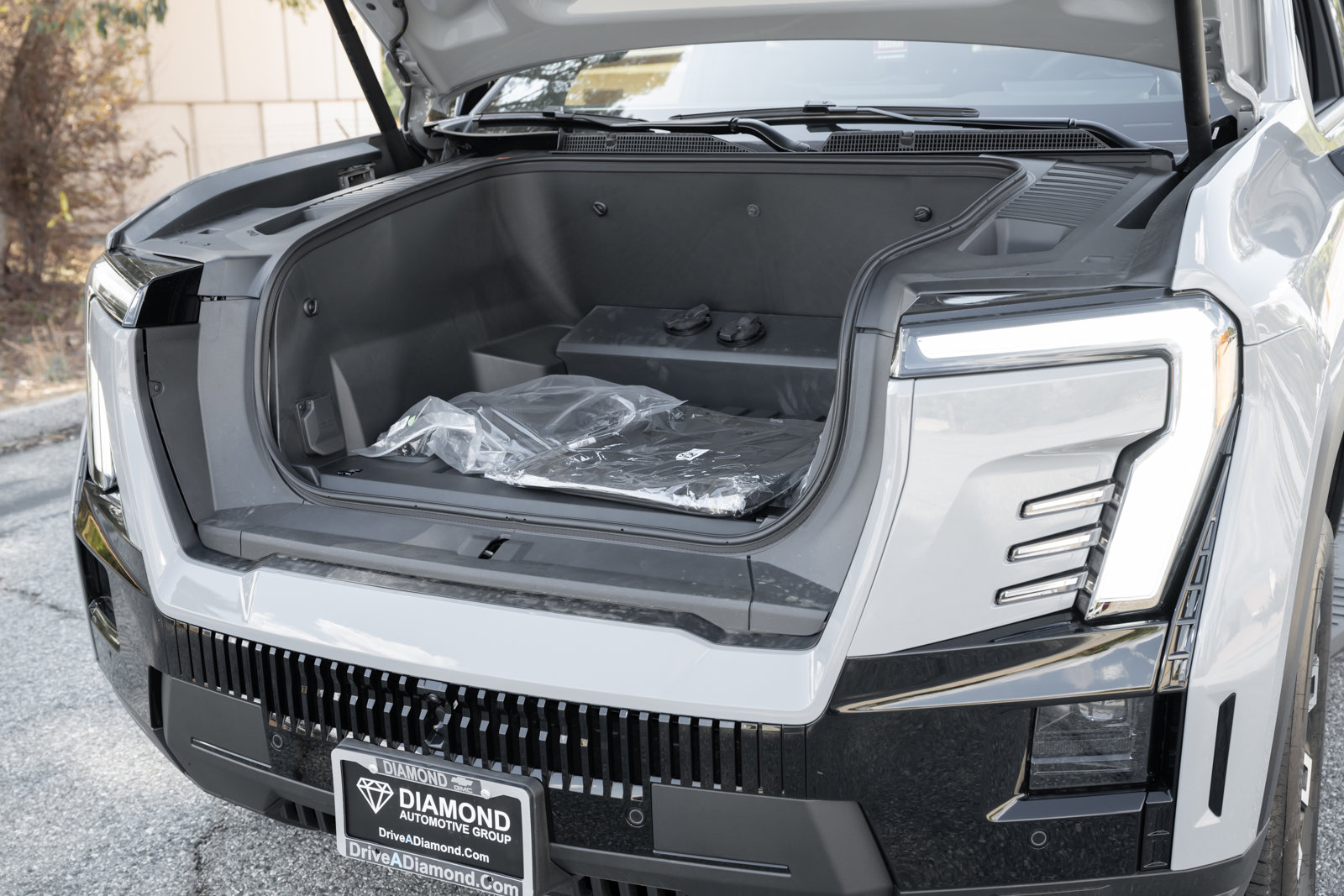 New 2026 GMC Sierra EV Elevation image 11