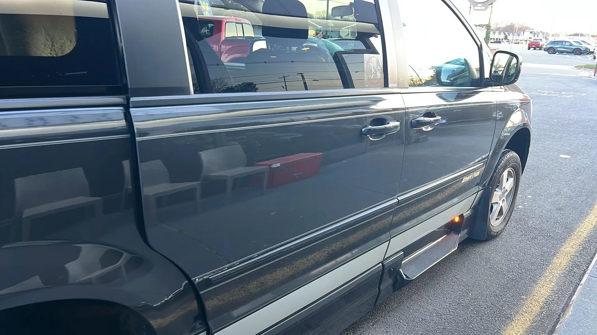 Used 2011 Dodge Grand Caravan Mainstreet w/ PWR Convenience Group FWD image 18