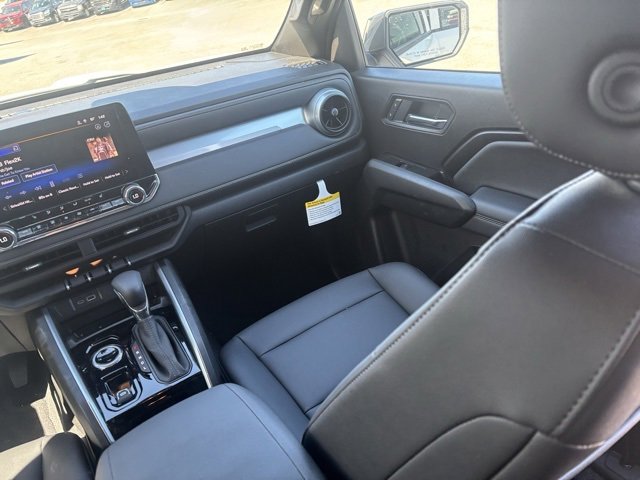 New 2026 Chevrolet Colorado LT w/ LT Convenience Package image 24