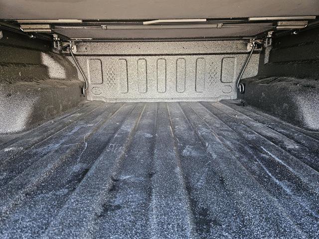 Used 2023 Jeep Gladiator Overland w/ Cold Weather Group image 20