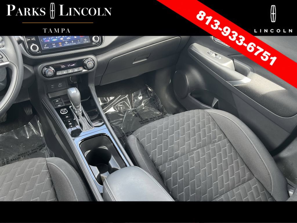 Used 2022 Nissan Kicks SV image 13