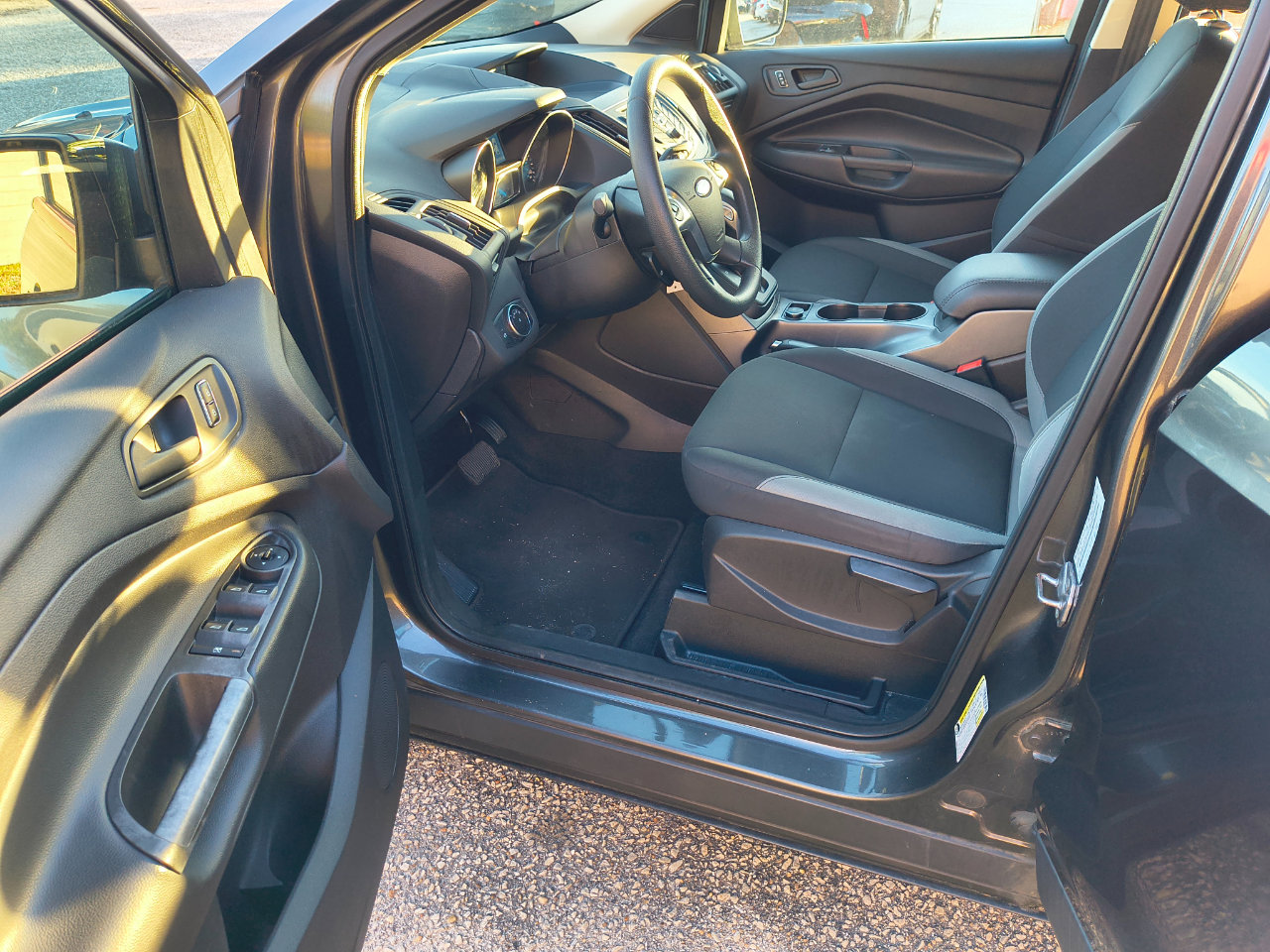 Used 2015 Ford Escape S image 11