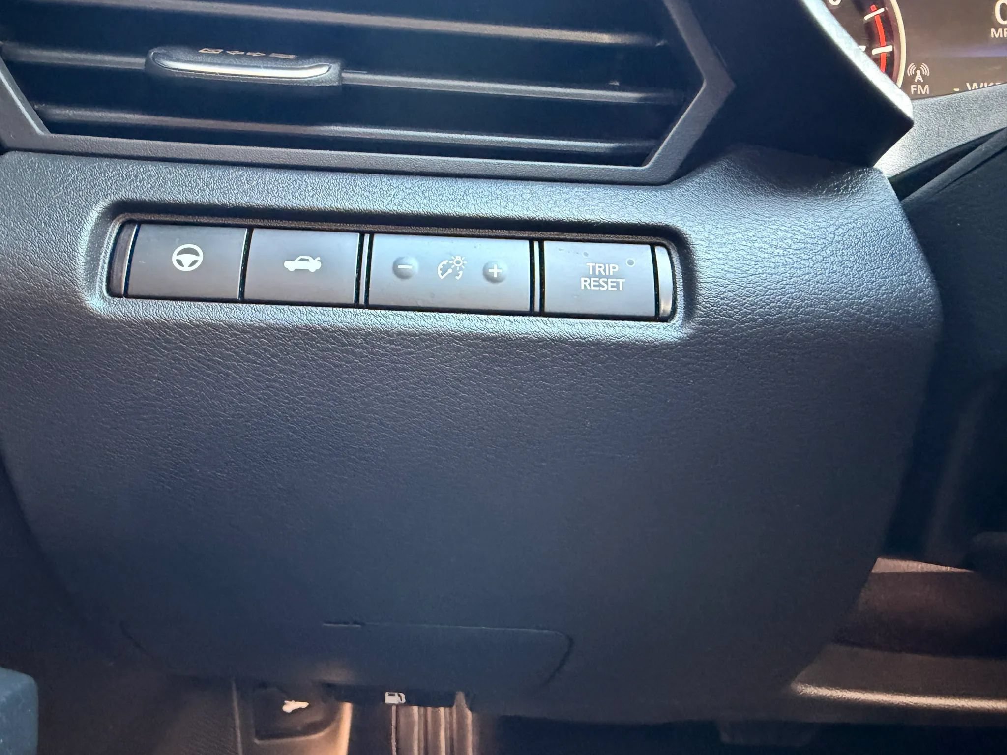 Used 2019 Nissan Altima 2.5 SV FWD image 32