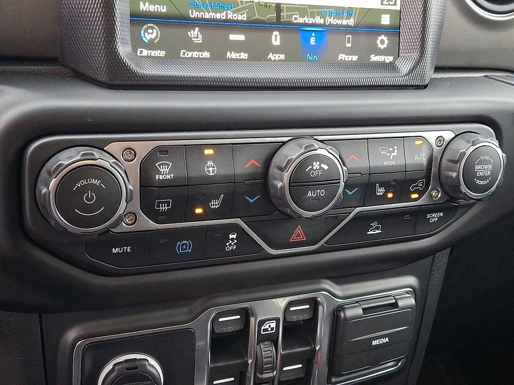 Used 2023 Jeep Wrangler Unlimited w/ Cold Weather Group AWD/4WD image 15