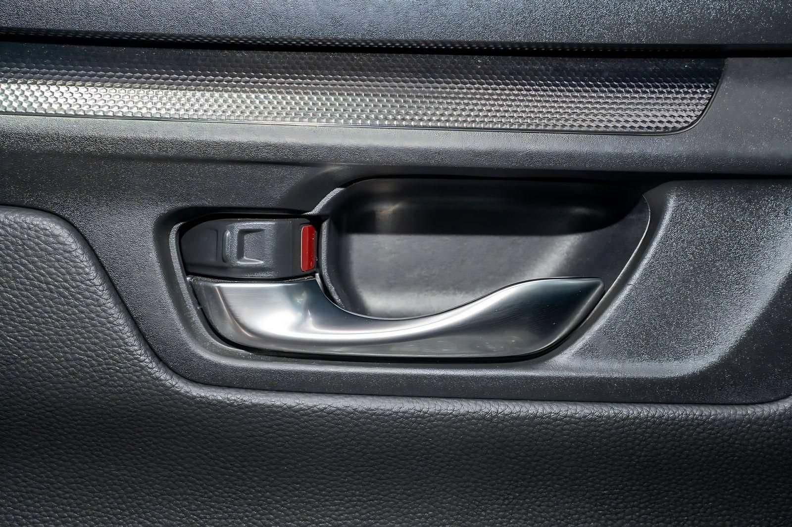 Certified 2025 Honda CR-V LX image 28