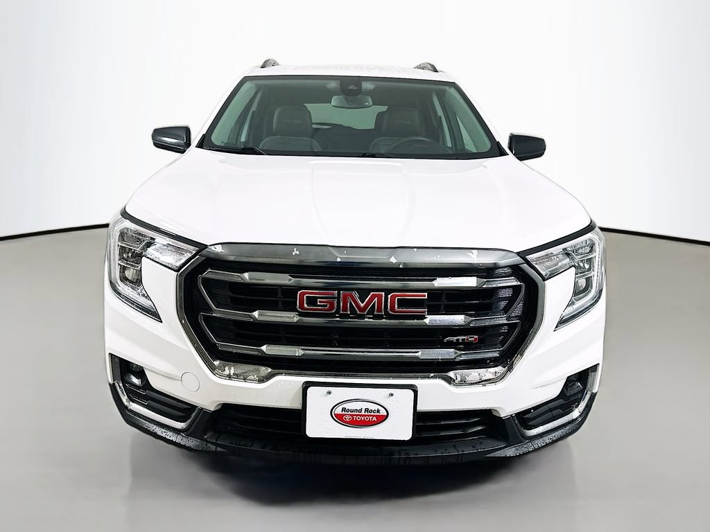 Used 2023 GMC Terrain AT4 AWD/4WD image 2