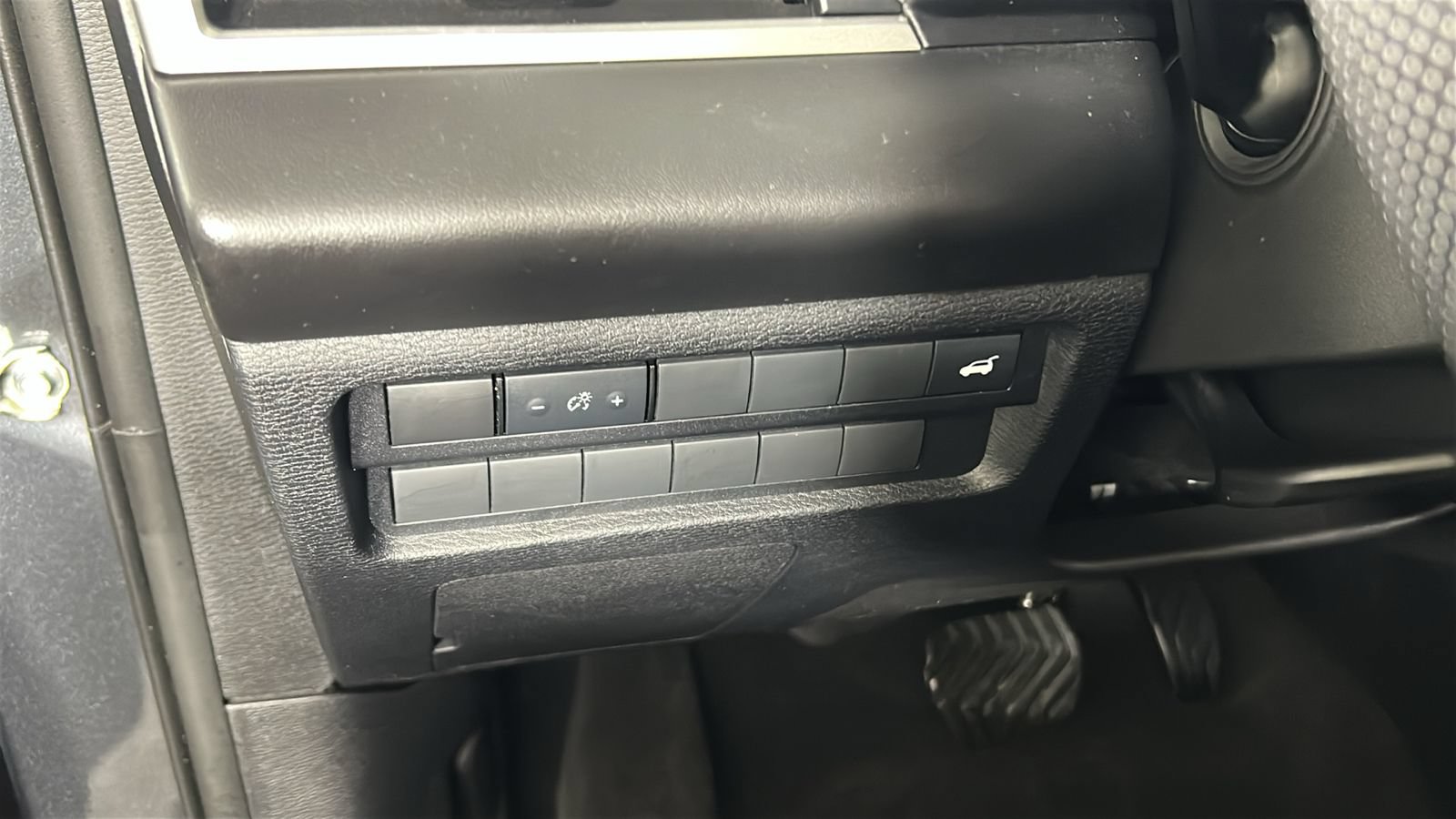 Used 2025 Mitsubishi Outlander SE AWD/4WD image 22