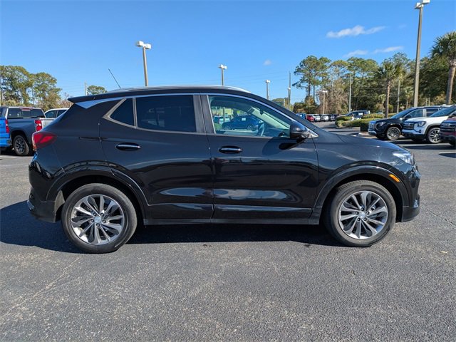 Used 2022 Buick Encore GX Select w/ Advanced Technology Package image 3