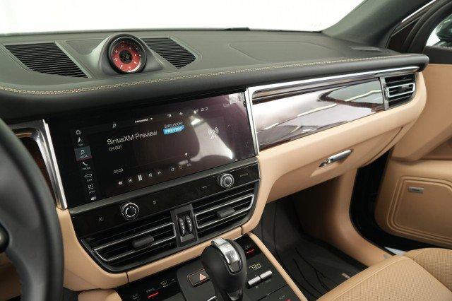 Used 2022 Porsche Macan S image 42