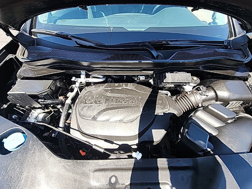 Certified 2024 Honda Ridgeline Sport image 13