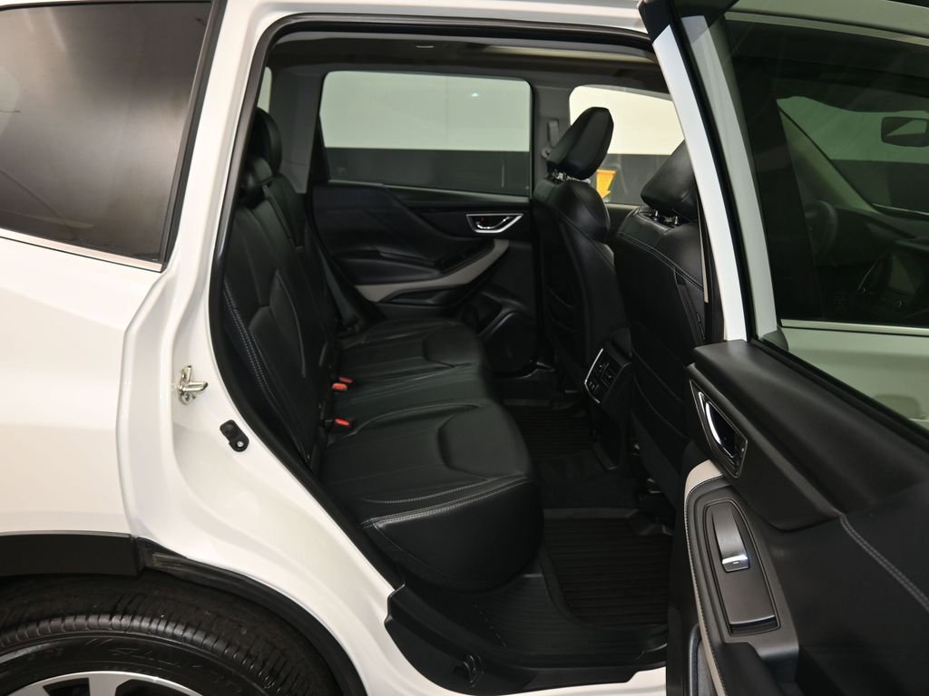 Used 2022 Subaru Forester Limited image 37