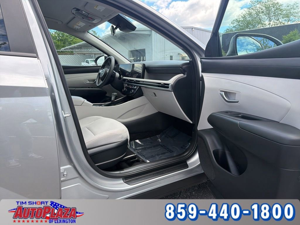Used 2025 Hyundai Tucson SEL AWD/4WD image 19