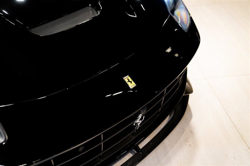 Used 2014 Ferrari F12 Berlinetta RWD image 8