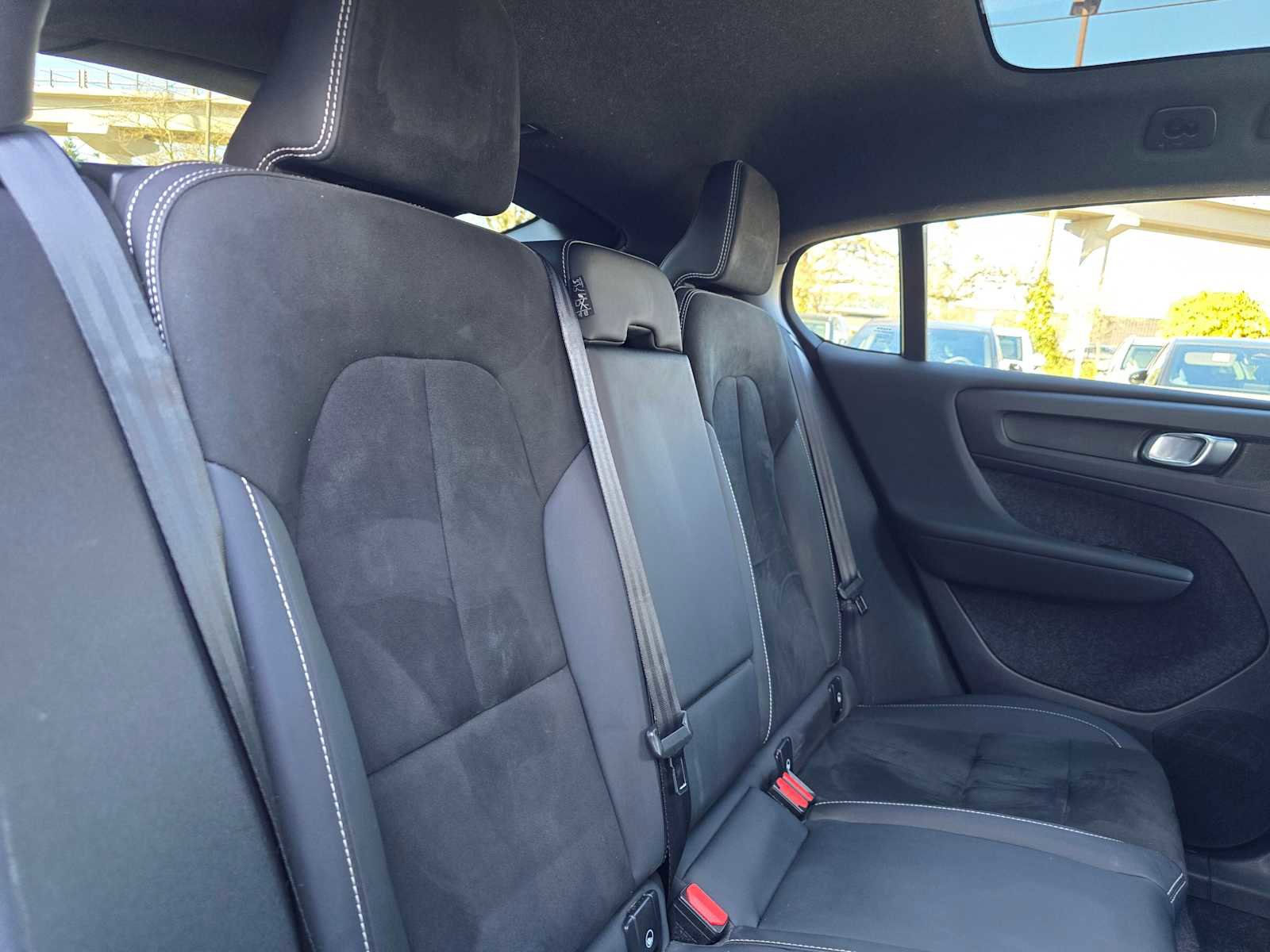 Certified 2023 Volvo C40 P8 Recharge Plus image 14