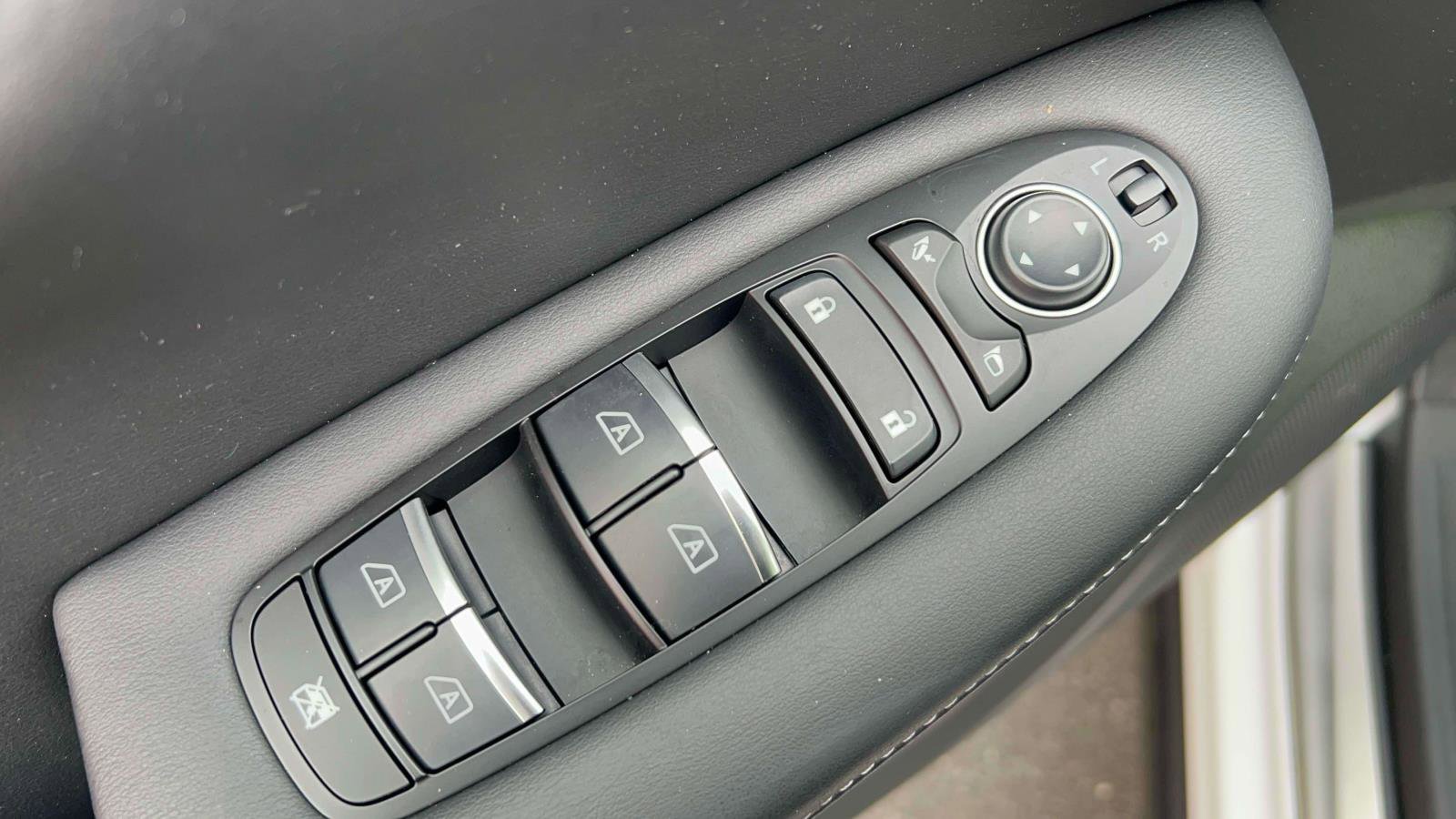 Used 2023 INFINITI QX50 Luxe image 26