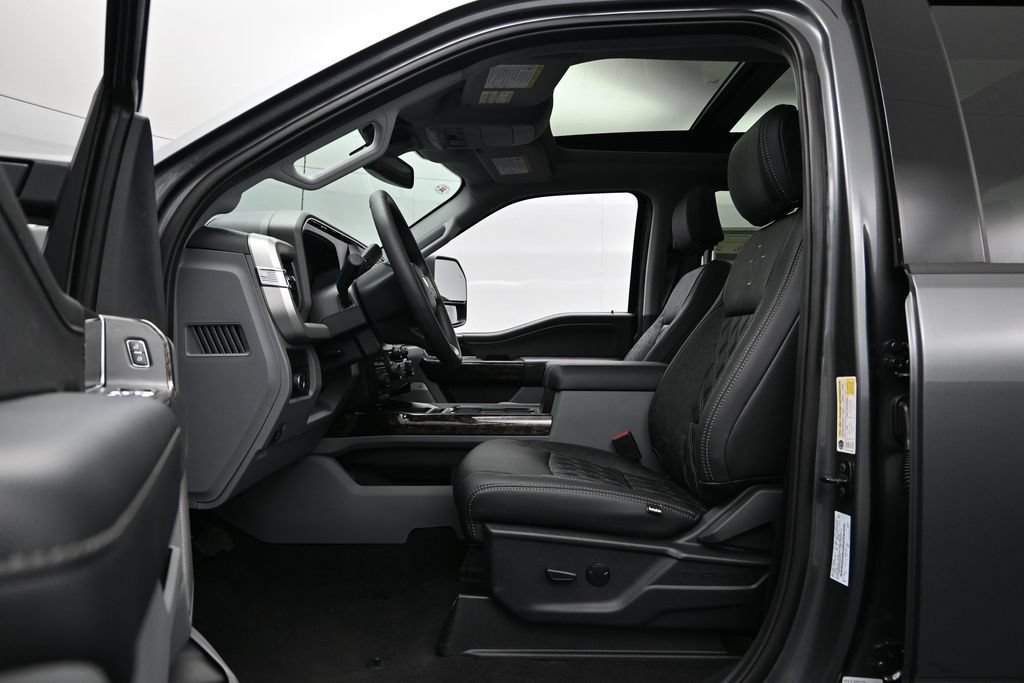 New 2026 Ford F250 XLT w/ XLT Premium Package AWD/4WD image 20