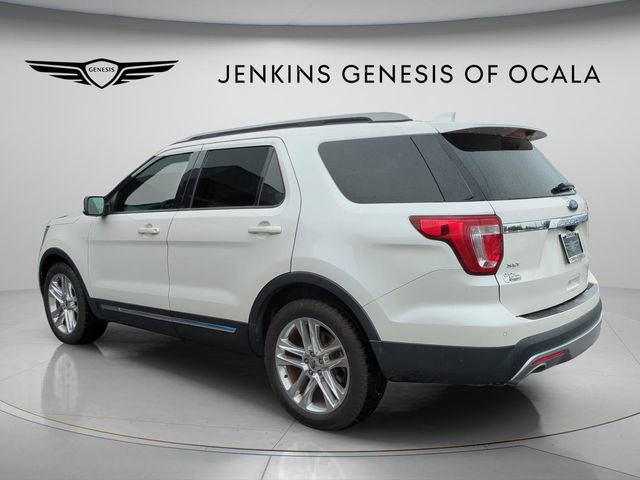 Used 2017 Ford Explorer XLT w/ Equipment Group 202A image 5