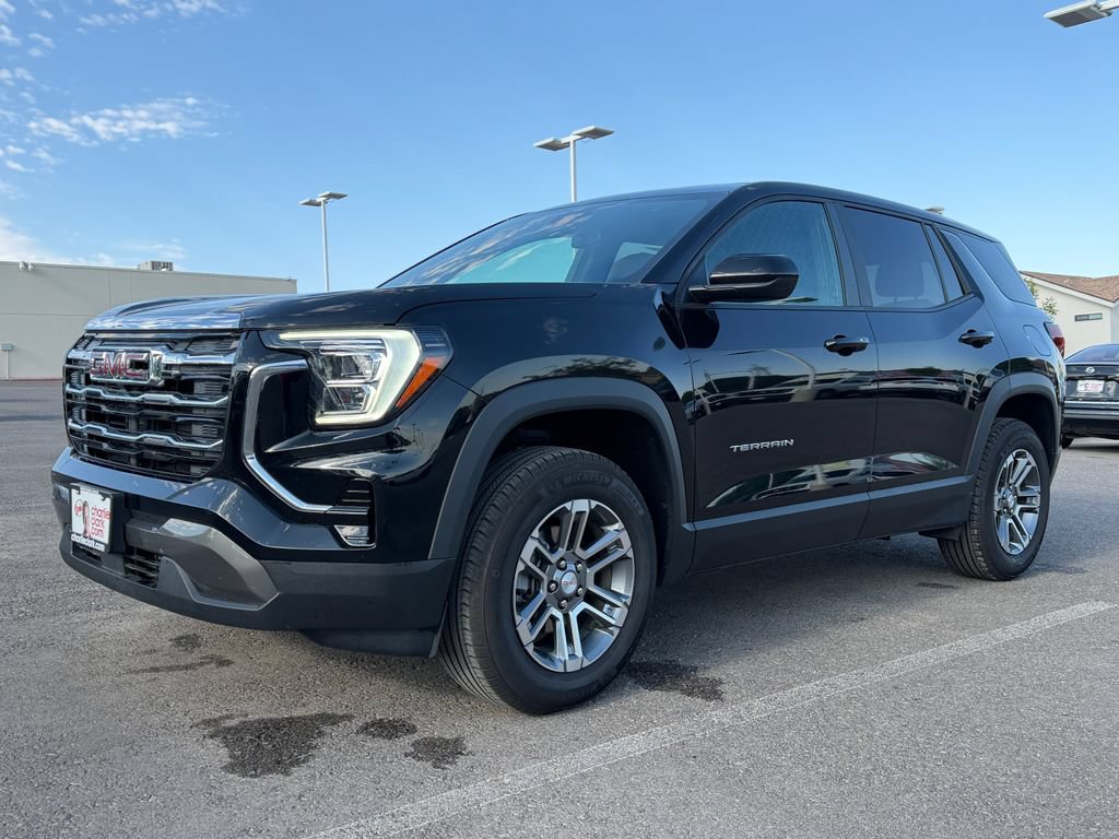 Used 2026 GMC Terrain Elevation AWD/4WD image 2