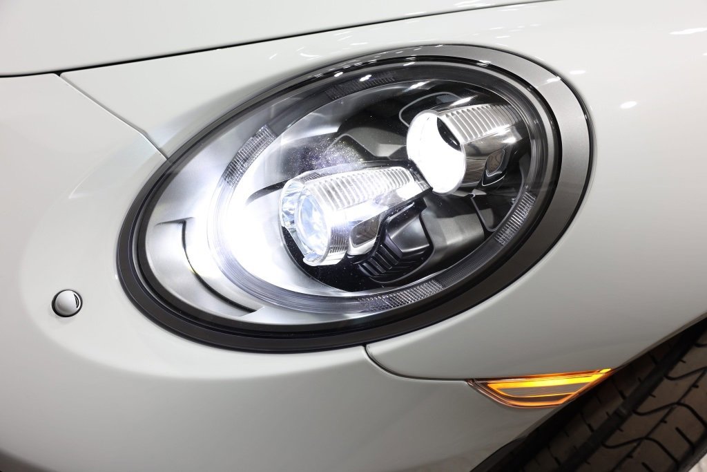 Used 2018 Porsche 911 GT3 image 72