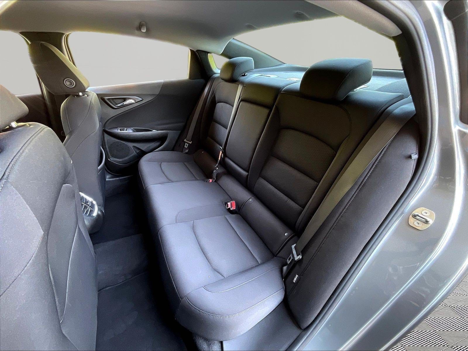 Used 2023 Chevrolet Malibu LT FWD image 24
