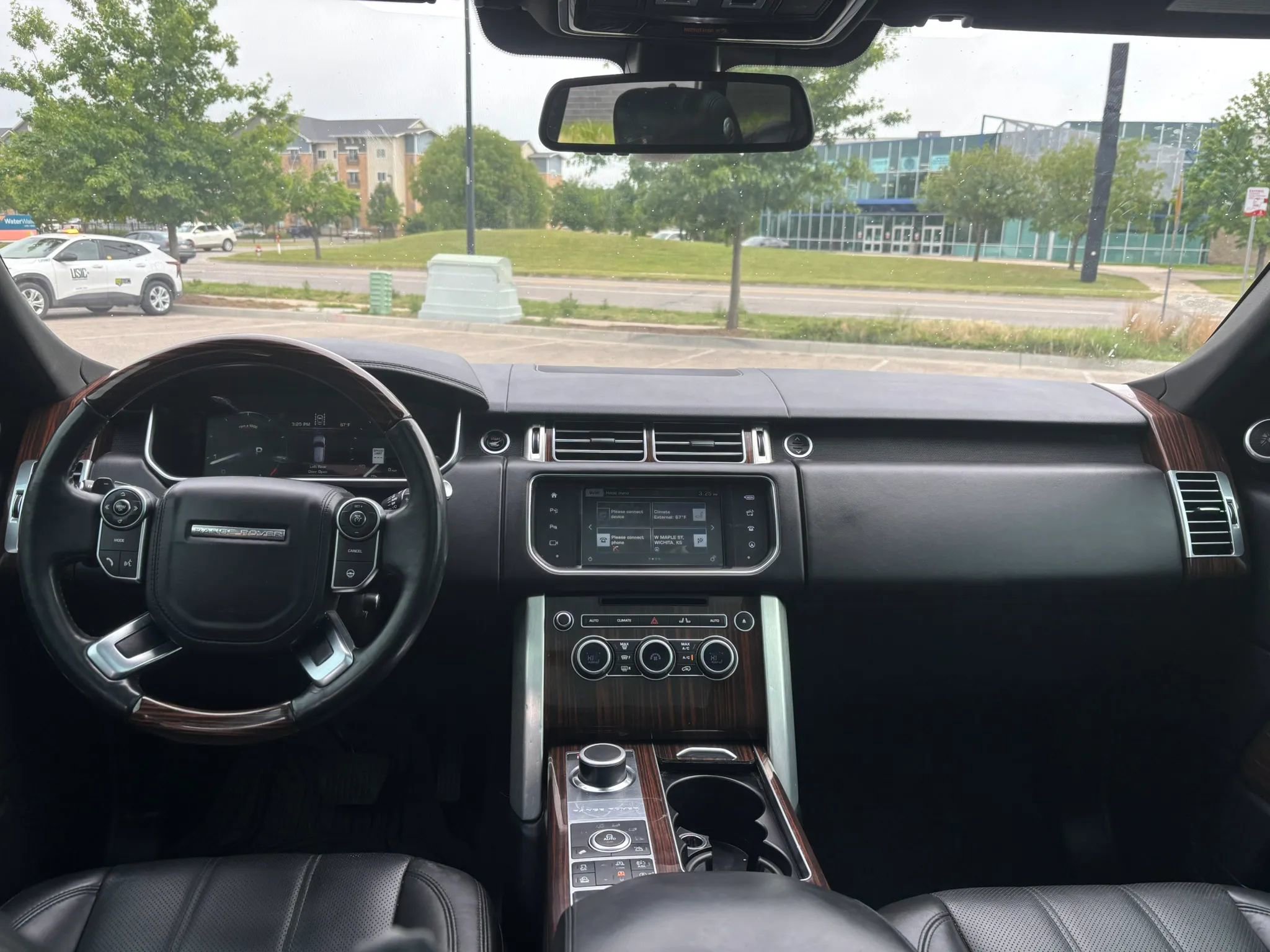 Used 2016 Land Rover Range Rover HSE AWD/4WD image 9