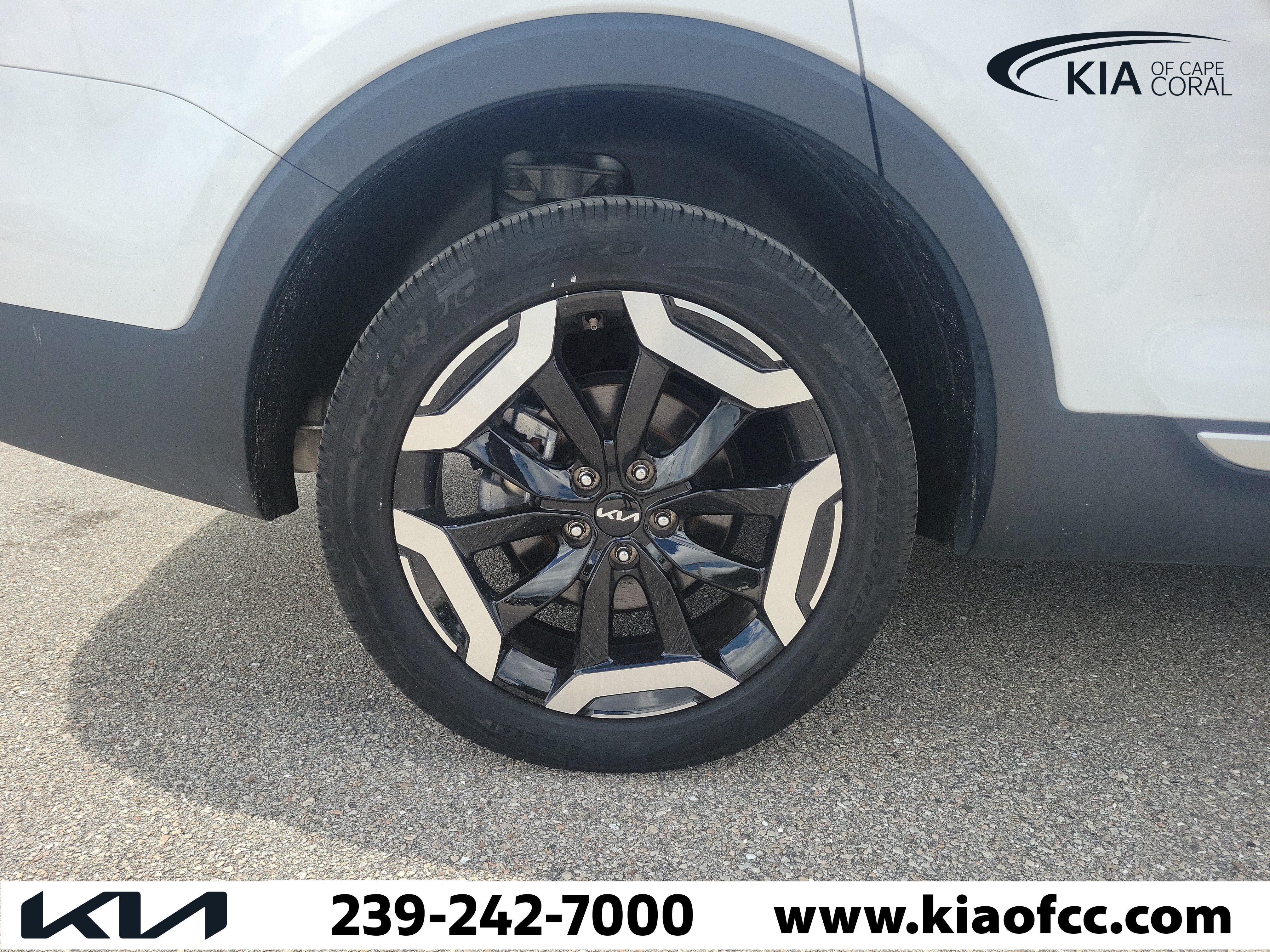 Certified 2025 Kia Telluride S AWD/4WD image 9