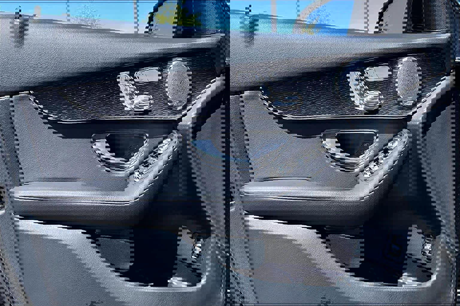 Used 2021 Mercedes-Benz GLC 300 4MATIC image 21