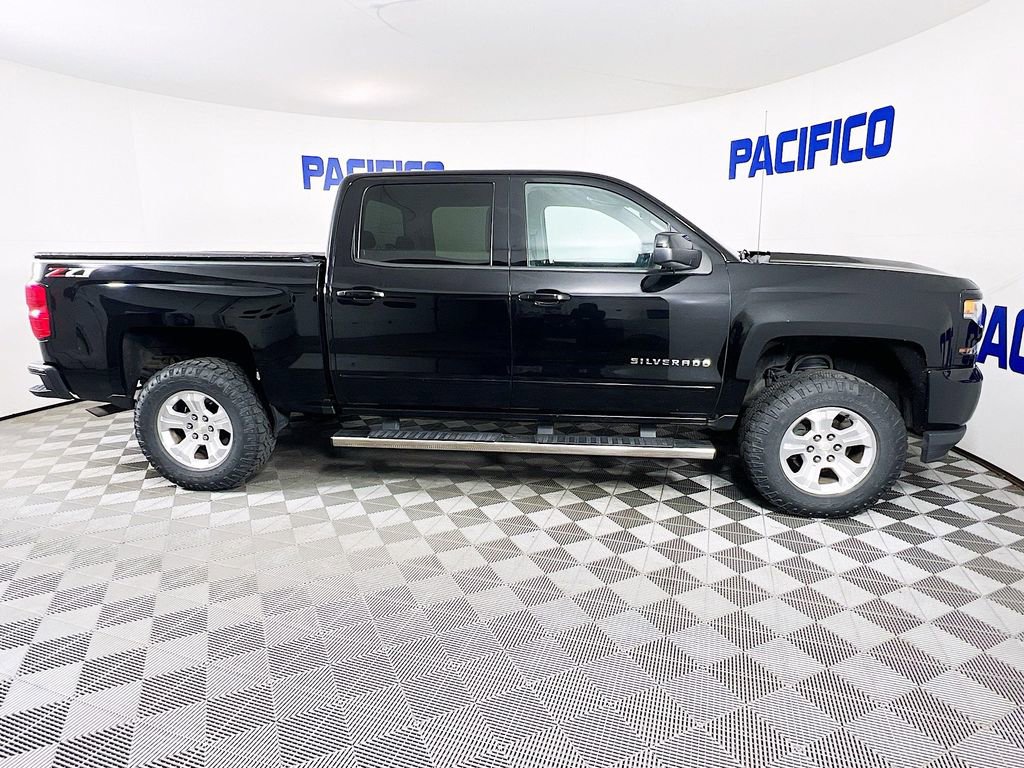 Used 2018 Chevrolet Silverado 1500 LT w/ All Star Edition image 8