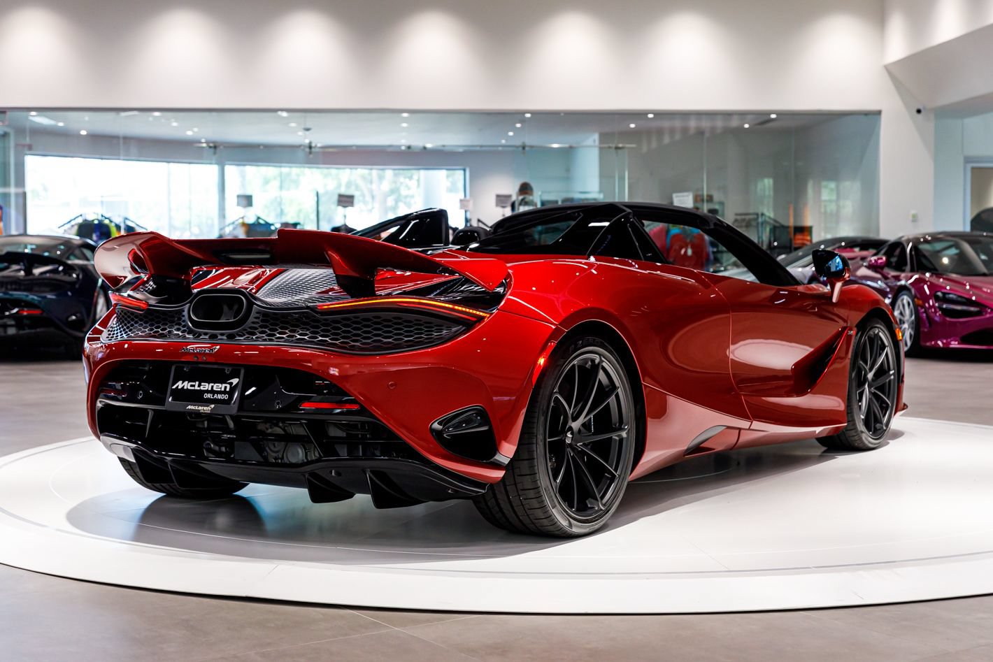 Used 2027 McLaren 750S Spider RWD image 23
